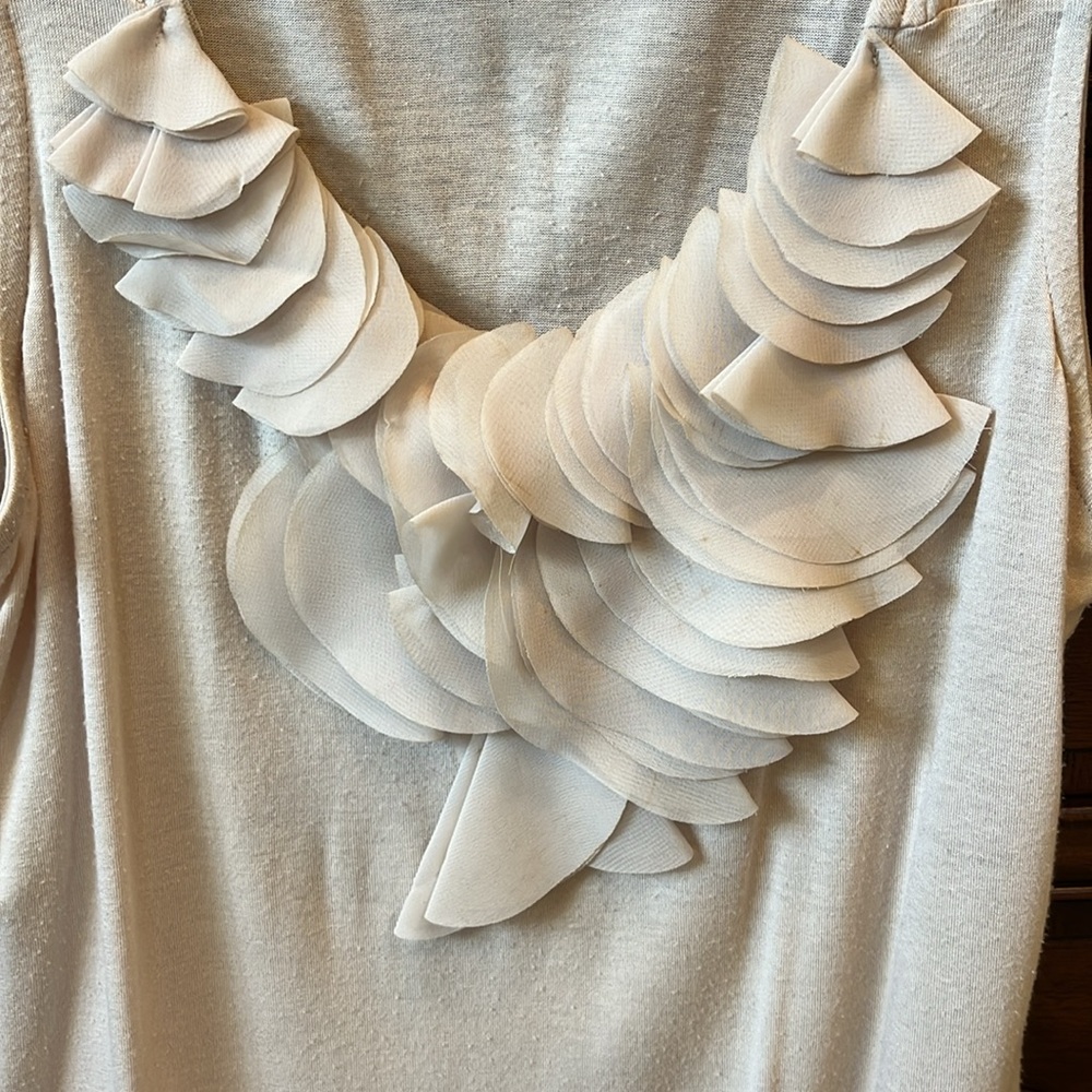 Neutral Ruffled Top - Picture 3 of 6